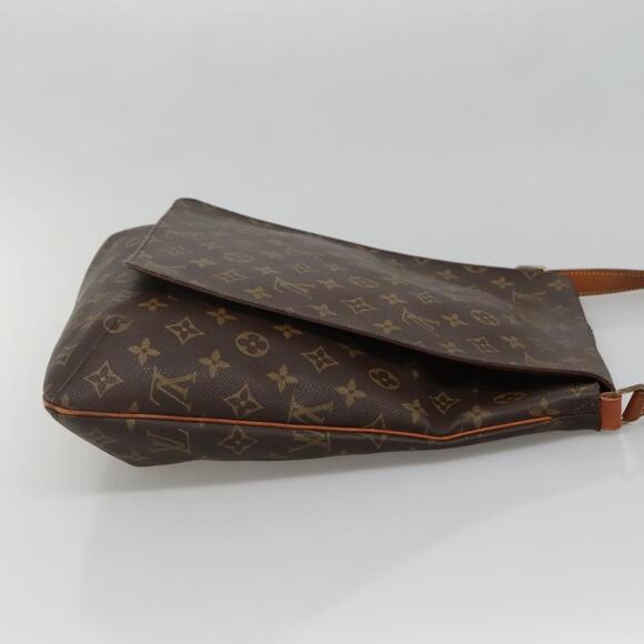 LOUIS VUITTON Monogram Musette Shoulder Bag M51256 - Picture 5 of 12